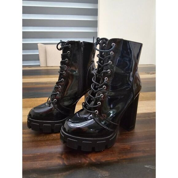 Wild Diva Black Patent Chunky Platform Lace-Up Boots Size 7.5 β Goth Vibes - Picture 4 of 11